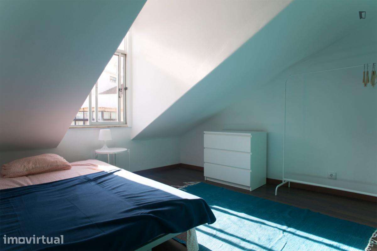 Quarto - localizado em Alcântara Lisbon - Grande imagem: 4/12