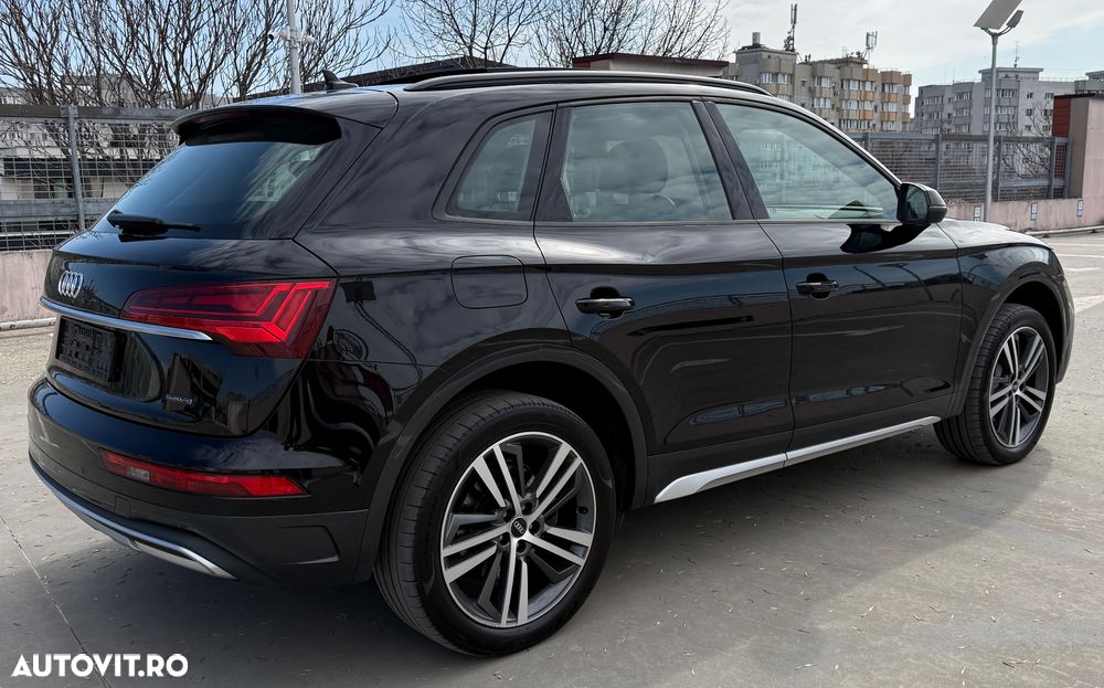 Audi Q5 50 TFSI e quattro S tronic design - 4