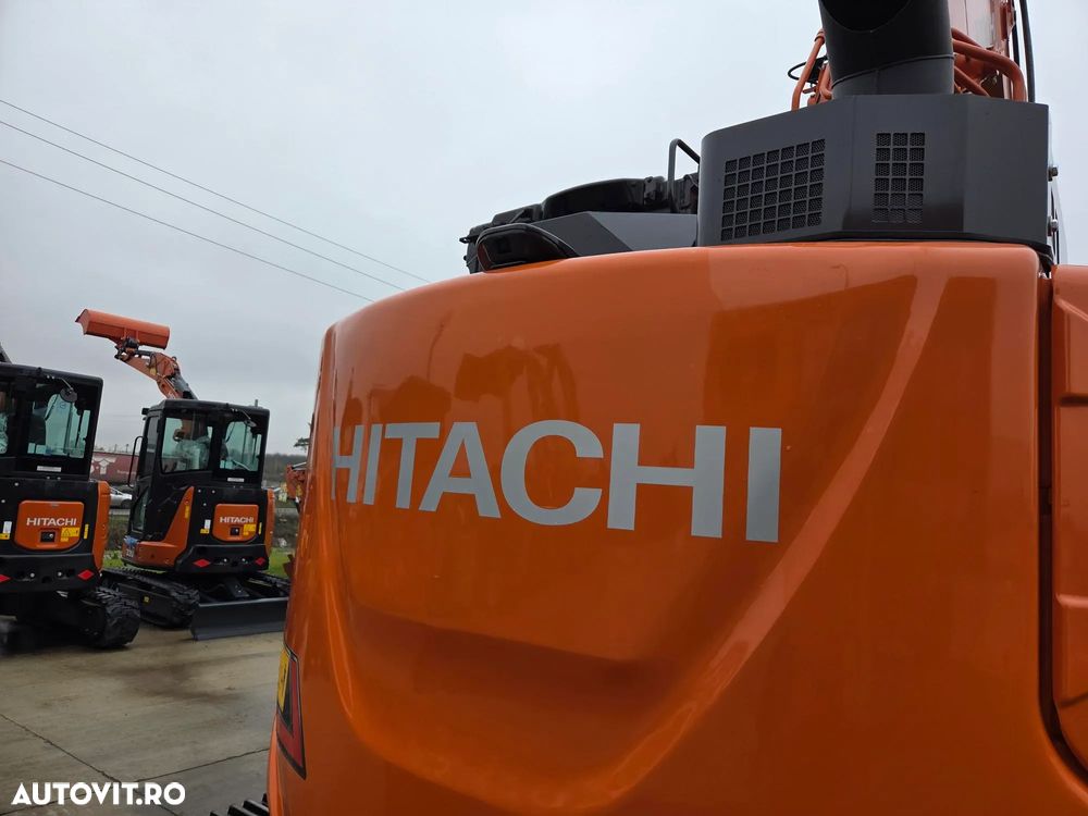 Hitachi ZX135-7, NOU, 2025, COMPACT-rotire gabarit senile, LAMA NIVELARE, Adancime sapaare 6m, Inst picon, camera spate, camere laterale, Consum 6l/h, Masa operationala 16t, Cupa 1,2m latime, Ridica 9t, latime 2,49m, leasing 5 ani ,PROMOTIE 133.900 Eur+Tva - 19