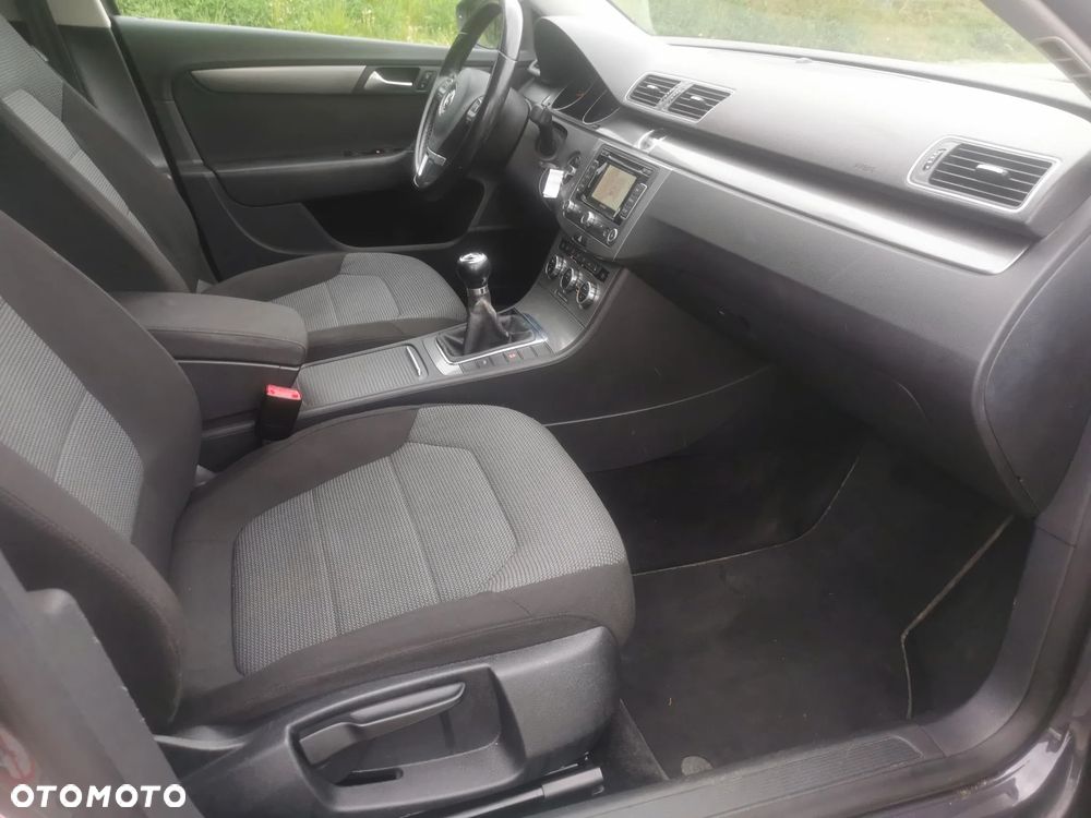 Volkswagen Passat Variant 2.0 Blue TDI SCR Highline - 13