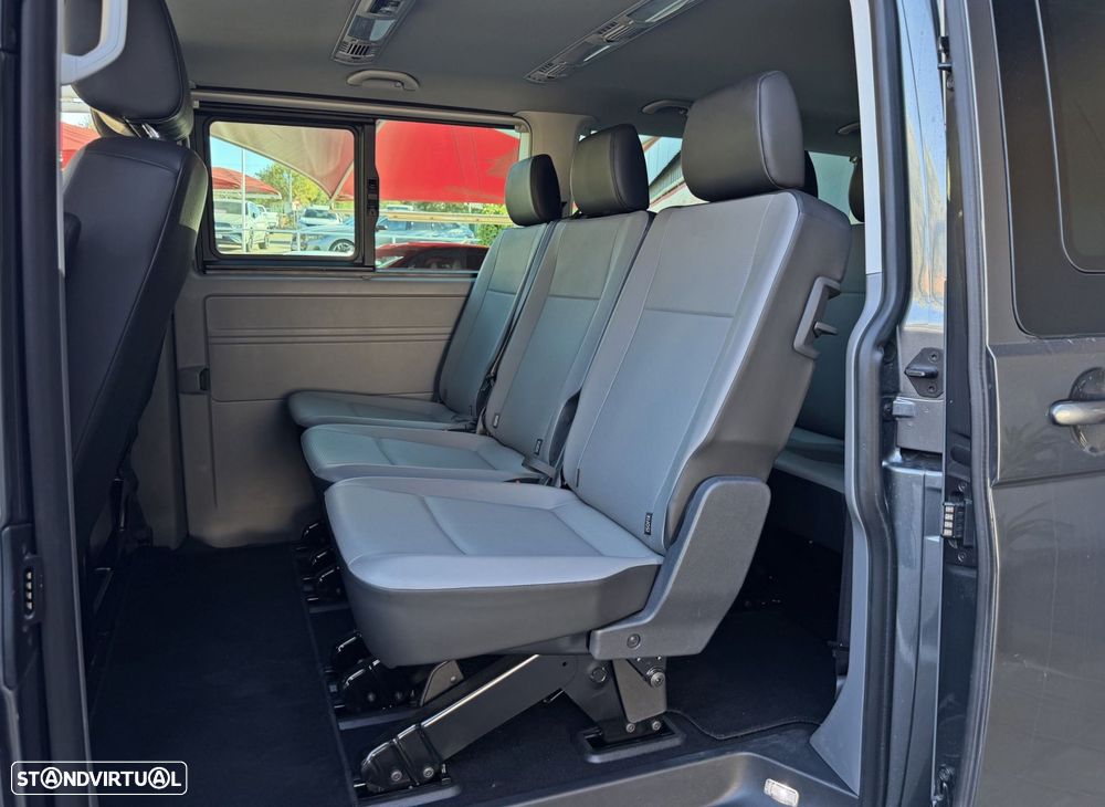 VW Caravelle - 18