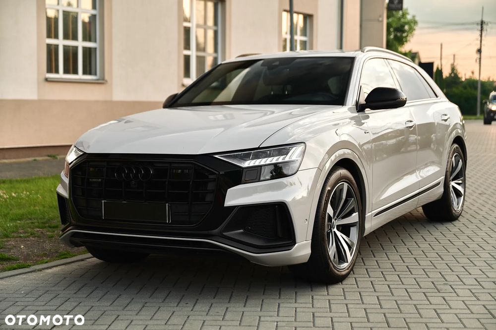 Audi Q8 - 9