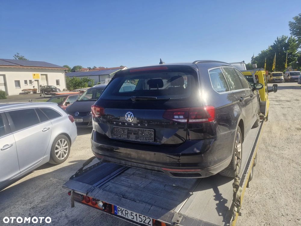 Volkswagen Passat 2.0 TDI SCR DSG Business - 4
