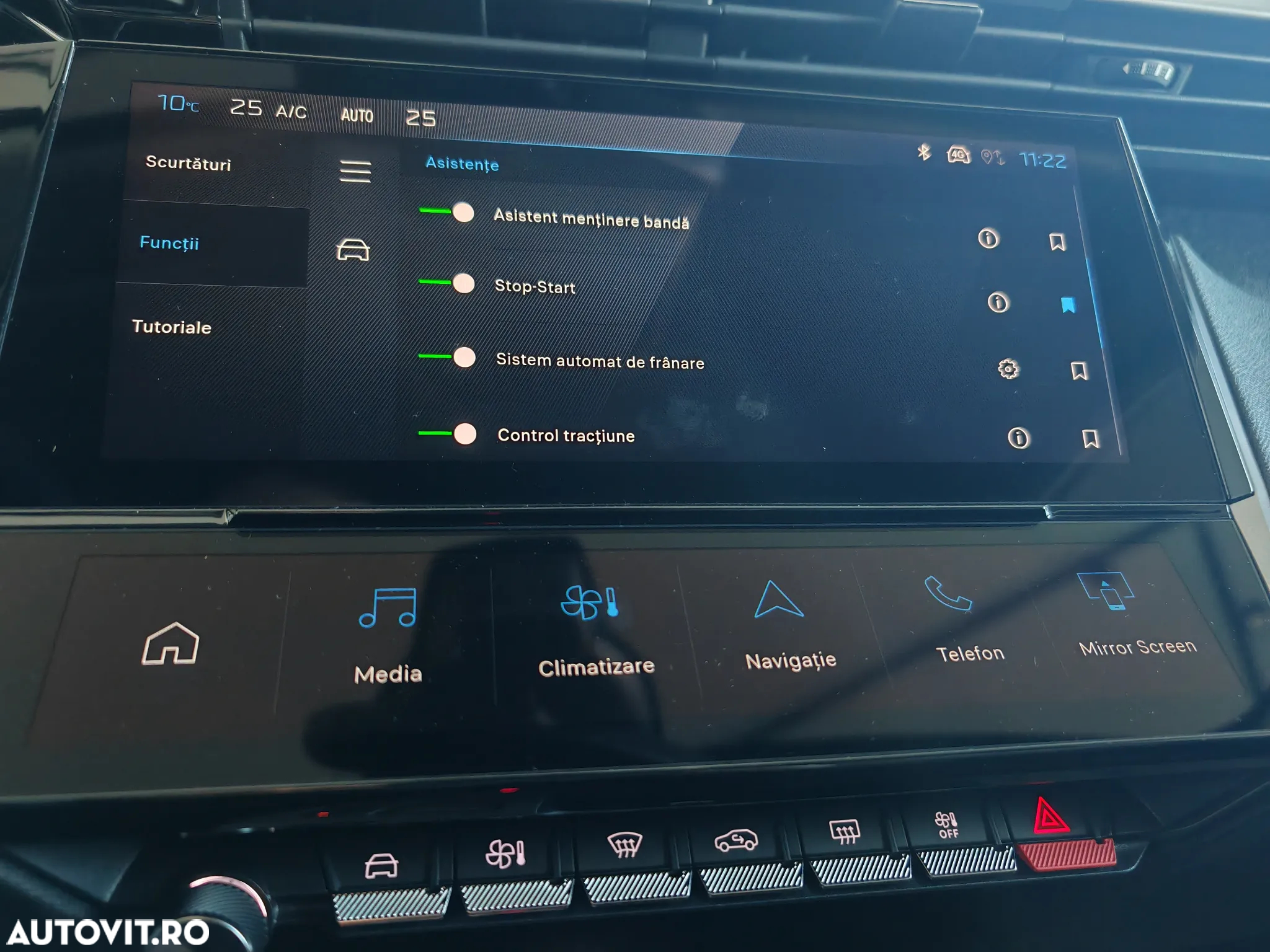 Peugeot 408 1.2L PureTech 130 S&S EAT8 Allure - 24