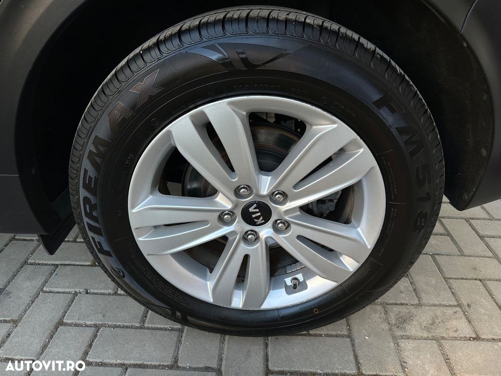 Kia Sportage 1.7 CRDI 2WD ISG Aut. Dream-Team Edition - 32