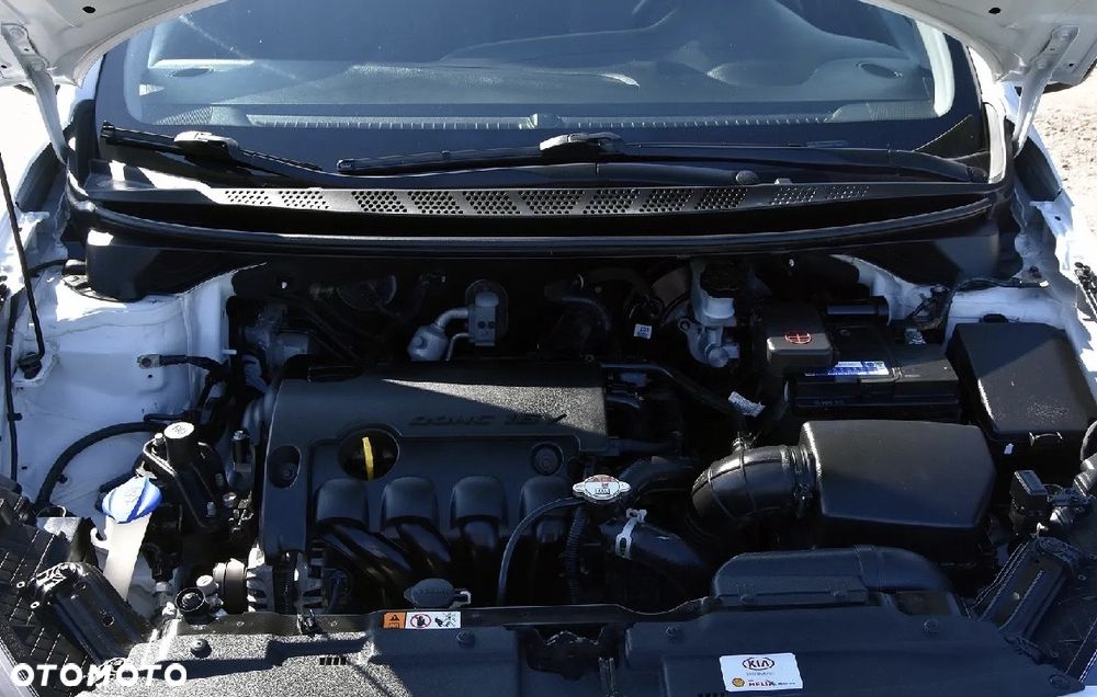 Kia Ceed - 38
