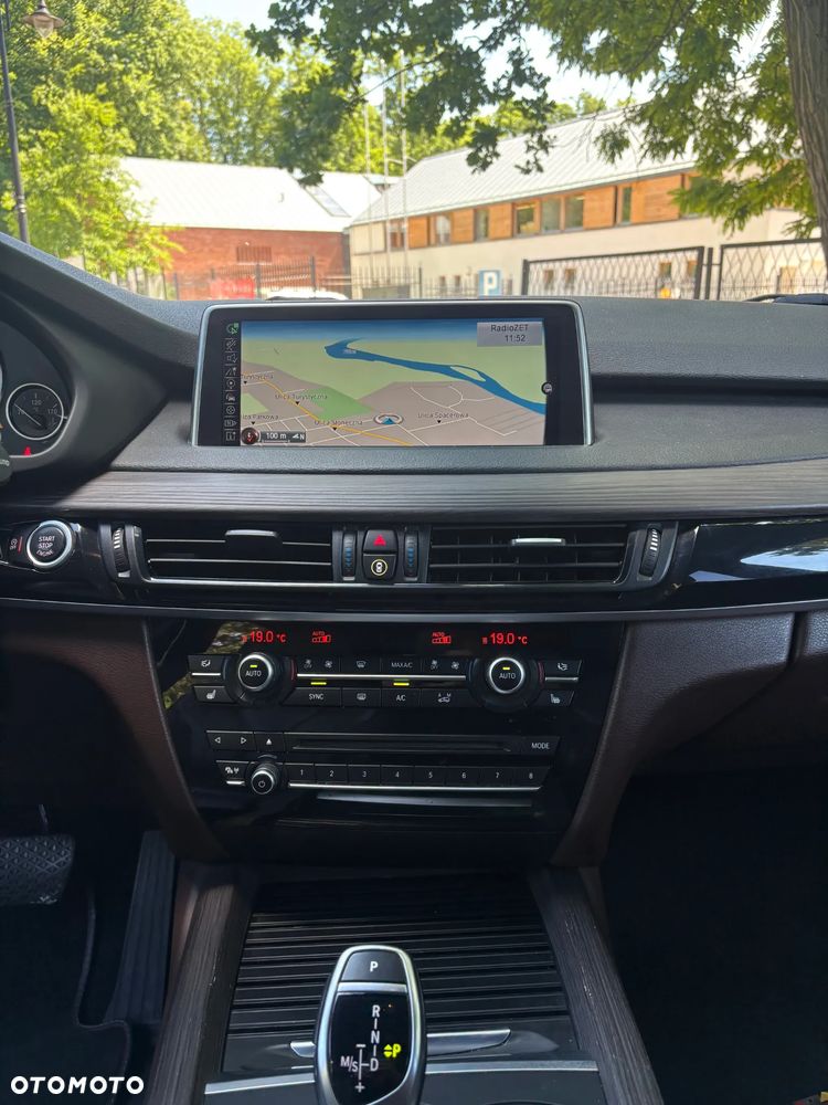 BMW X5 xDrive35i - 26