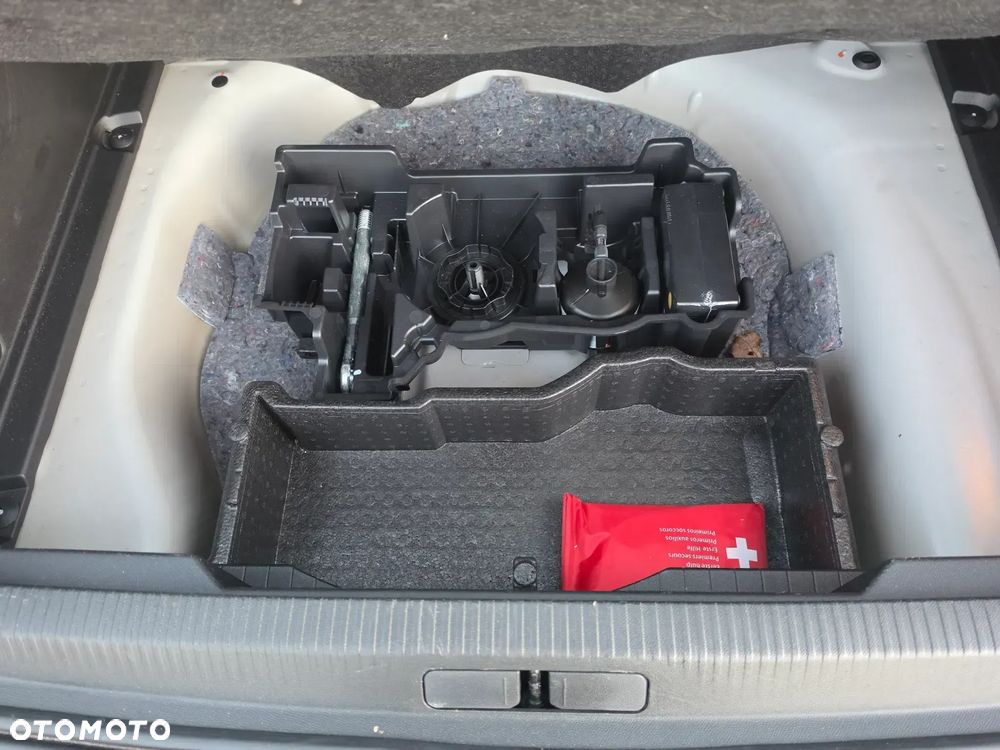 Peugeot 2008 PureTech 100 Stop&Start Active - 21