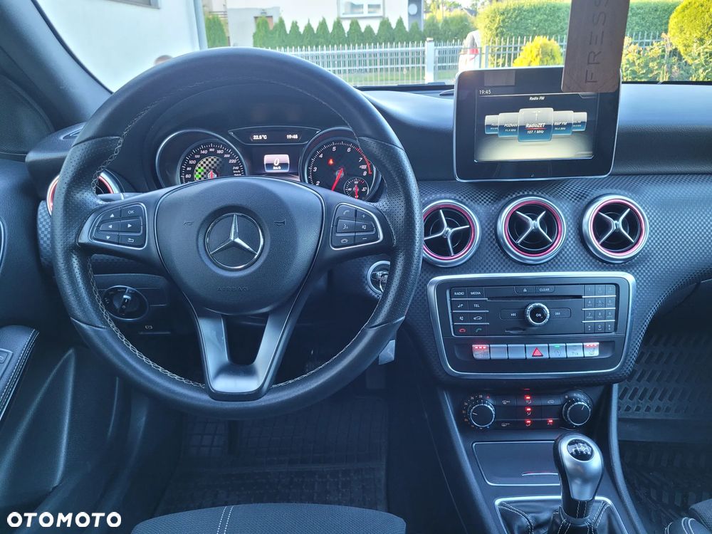 Mercedes-Benz Klasa A 160 AMG Line - 9