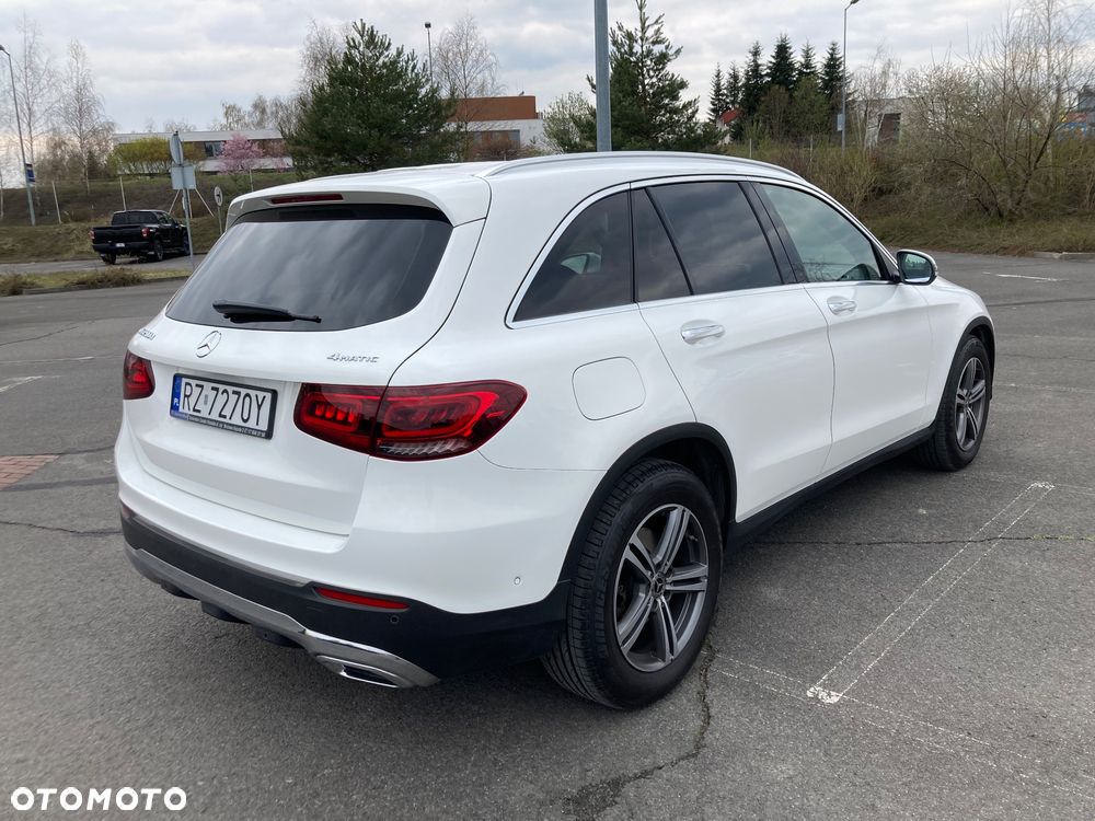Mercedes-Benz GLC 200 d 4-Matic Business Edition - 4