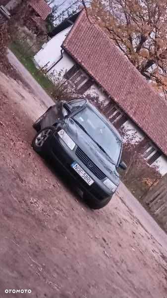 Volkswagen Passat 1.9 TDI - 1