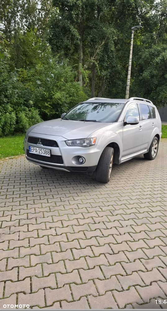 Mitsubishi Outlander 2.0 DI-D 4WD Inform - 3