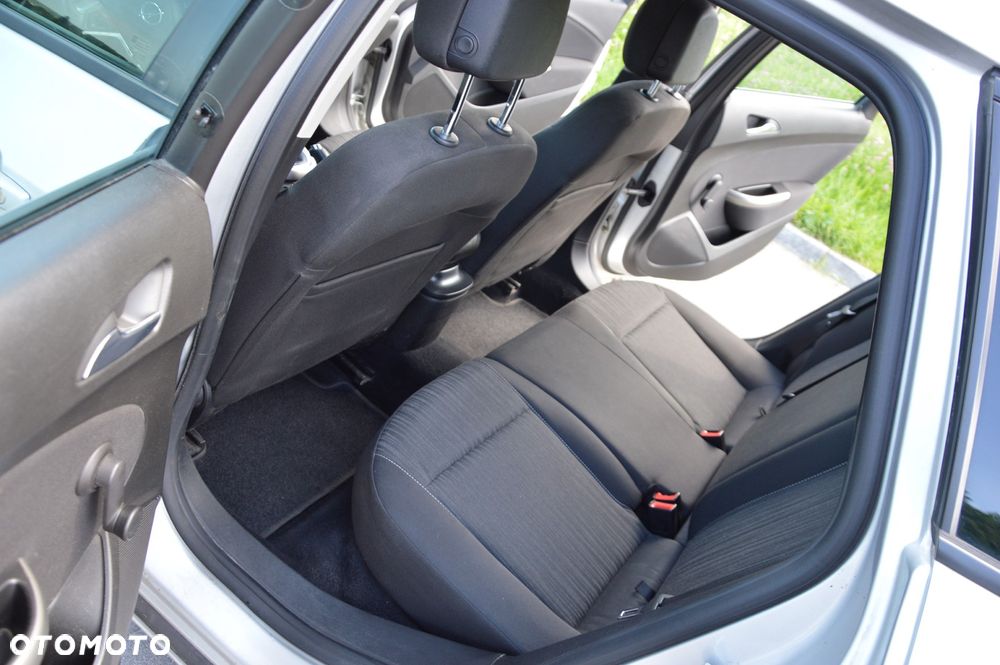 Opel Astra 1.4 Turbo Selection - 6