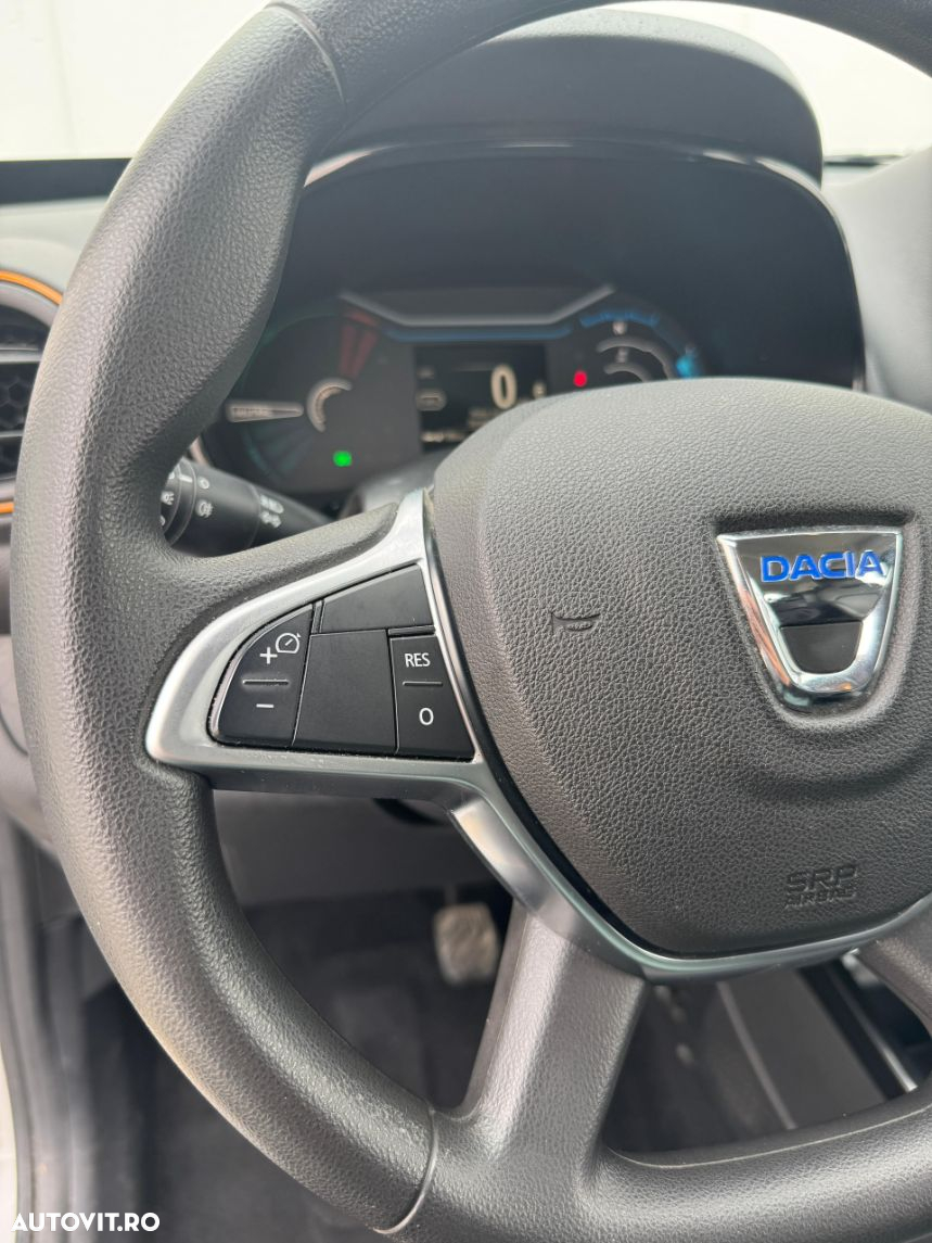 Dacia Spring - 9