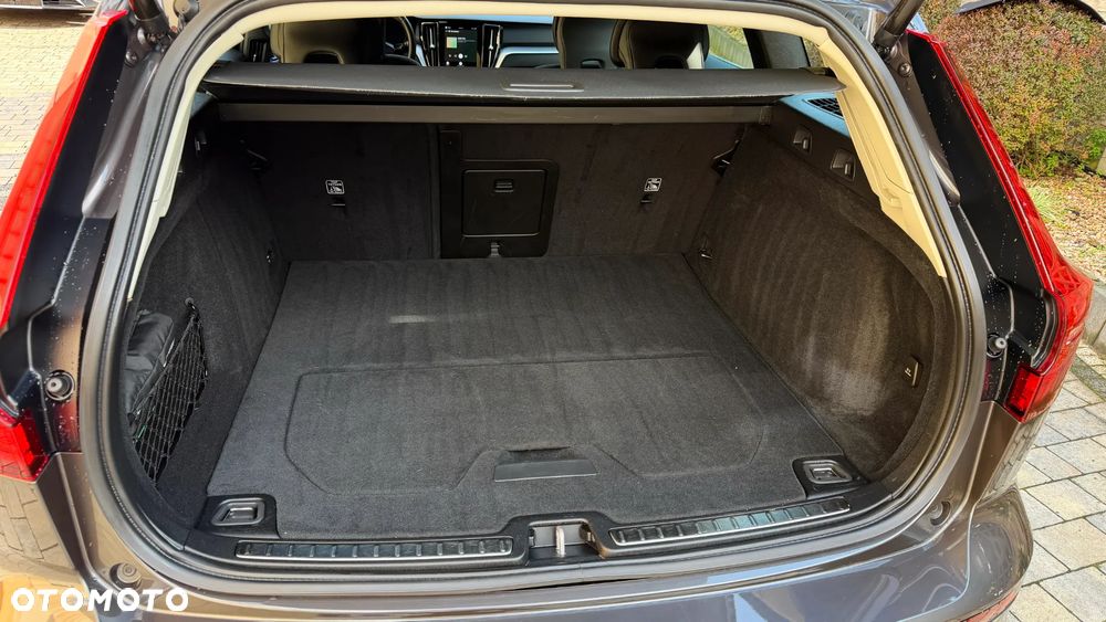Volvo V60 B3 B DKG Core - 38