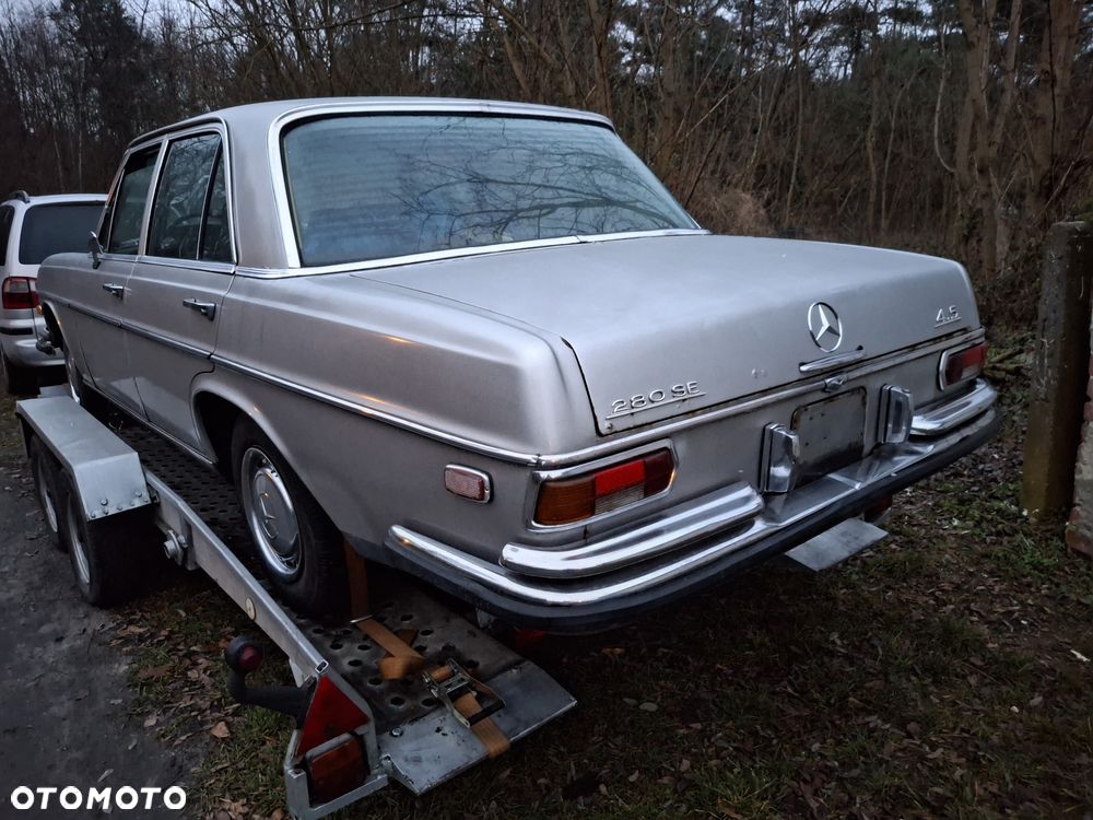 Mercedes-Benz 280 - 7