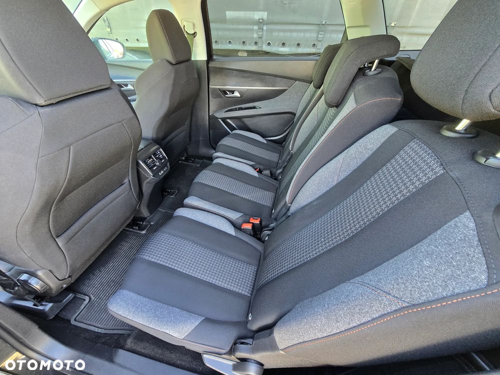 Peugeot 5008 BlueHDi 120 EAT6 Active - 16