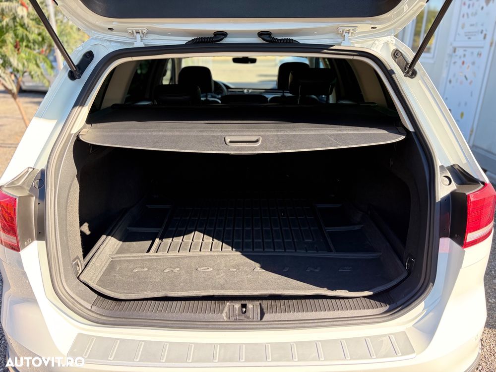 Volkswagen Passat Alltrack 2.0 TDI SCR 4Motion DSG - 32