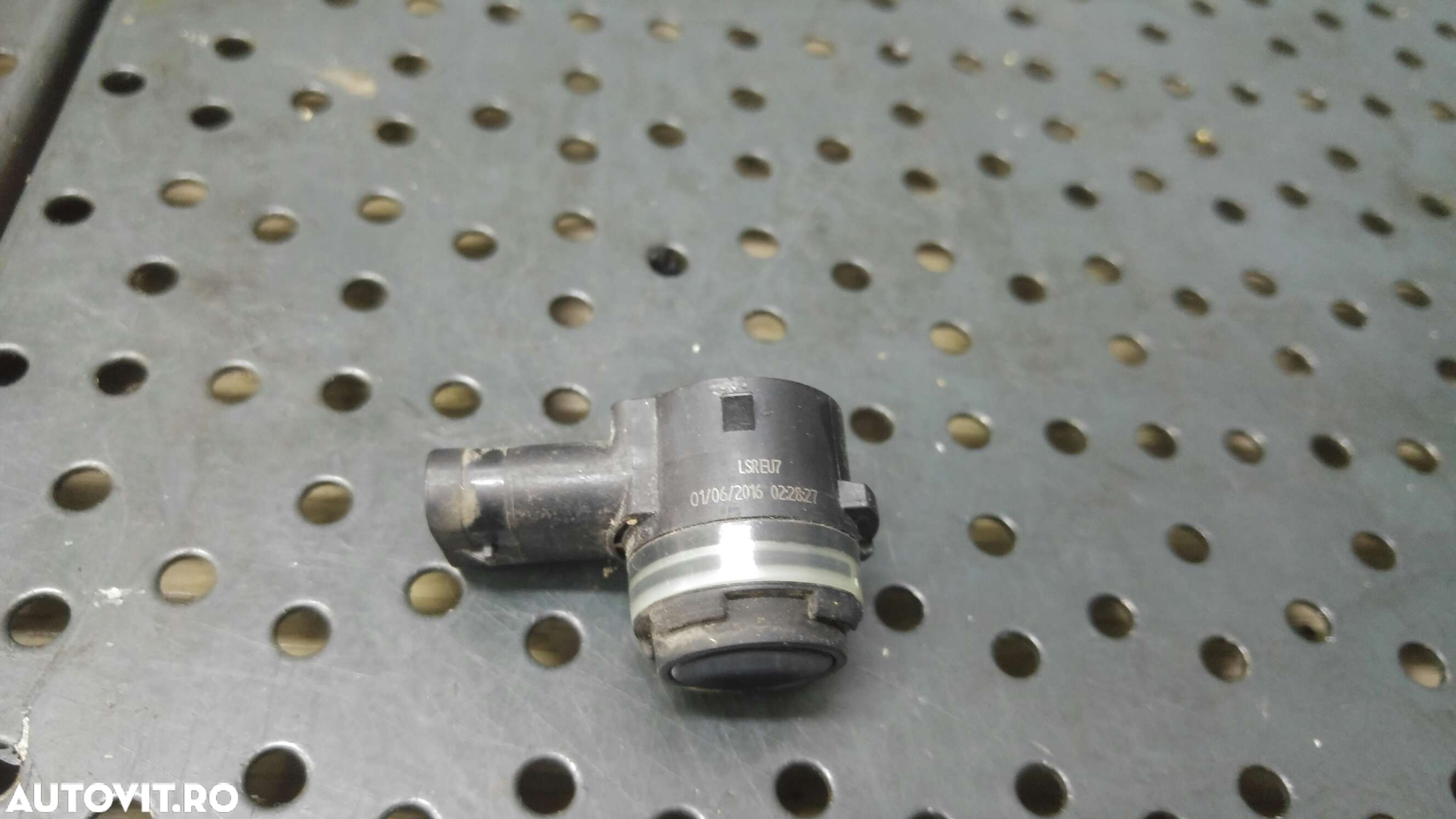 Senzor parcare spate skoda octavia 3 5e3 nl3 nr3 5q0919275b - 2