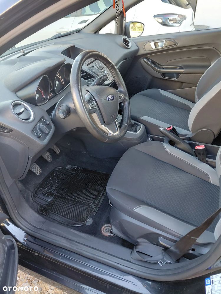 Ford Fiesta - 19