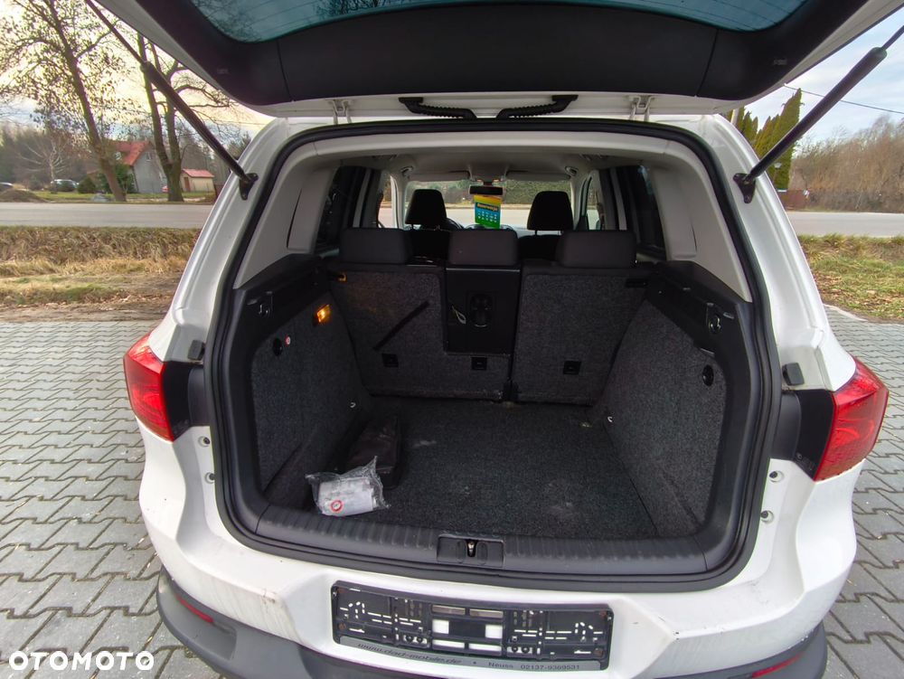 Volkswagen Tiguan 2.0 TDI Perfectline - 12