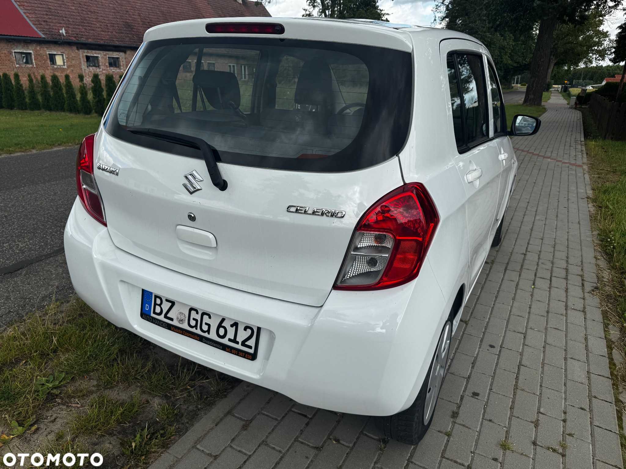 Suzuki Celerio - 12