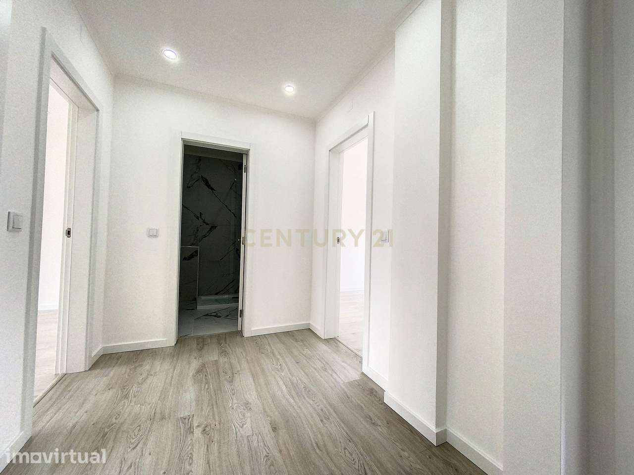Apartamento T3 em Amora, Seixal - Oportunidade Única! - Grande imagem: 4/20