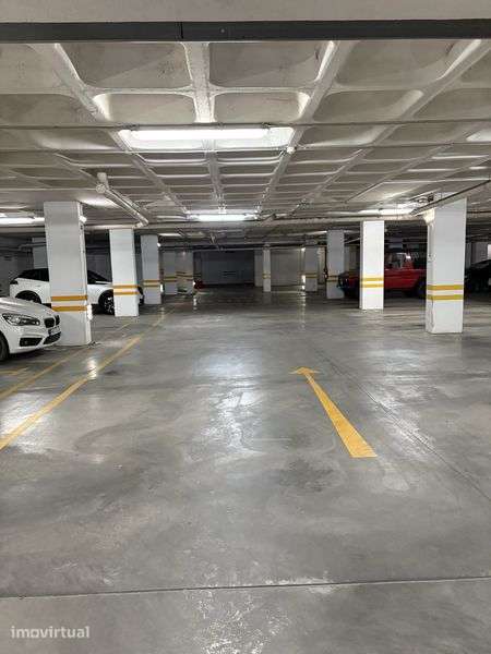 Alugo Lugar de Garagem - Grande imagem: 3/3
