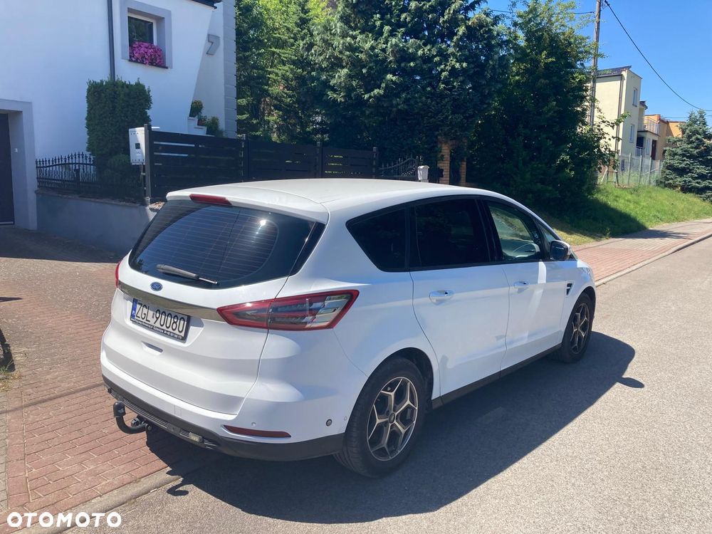 Ford S-Max - 8