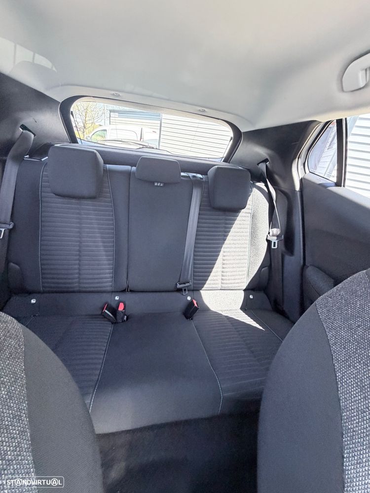 Peugeot 2008 BlueHDi 110 Allure - 23