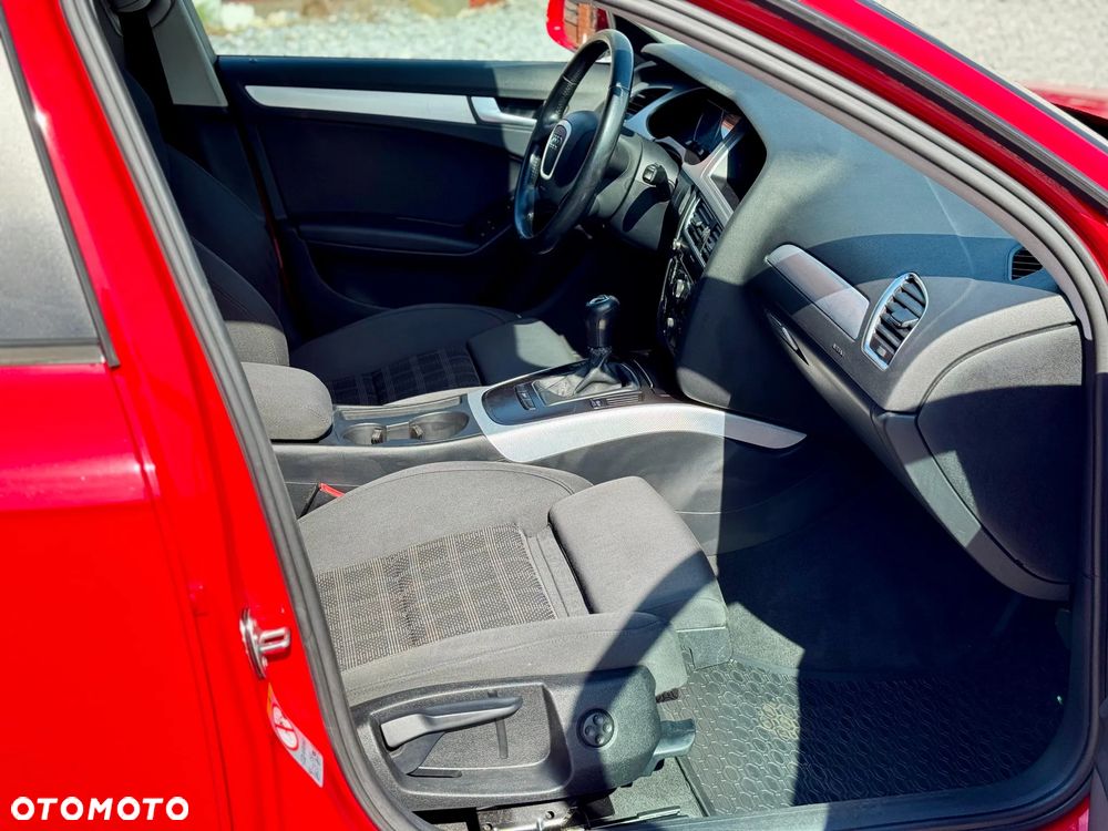 Audi A4 Avant 2.0 TDI e DPF S line Sportpaket - 33