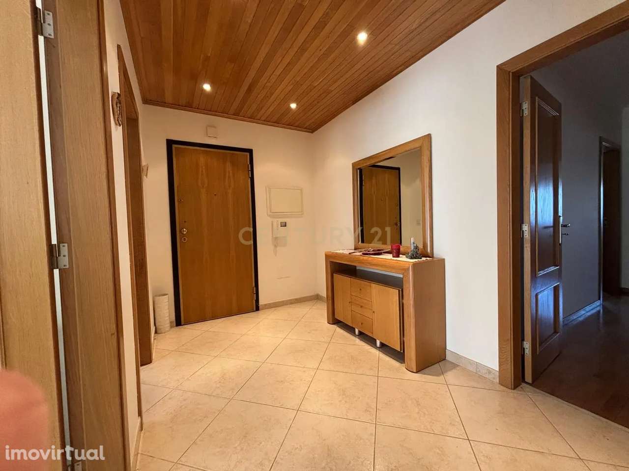 Apartamento T-3 para arrendamento - Santiago de Litém - Pombal - Grande imagem: 2/25