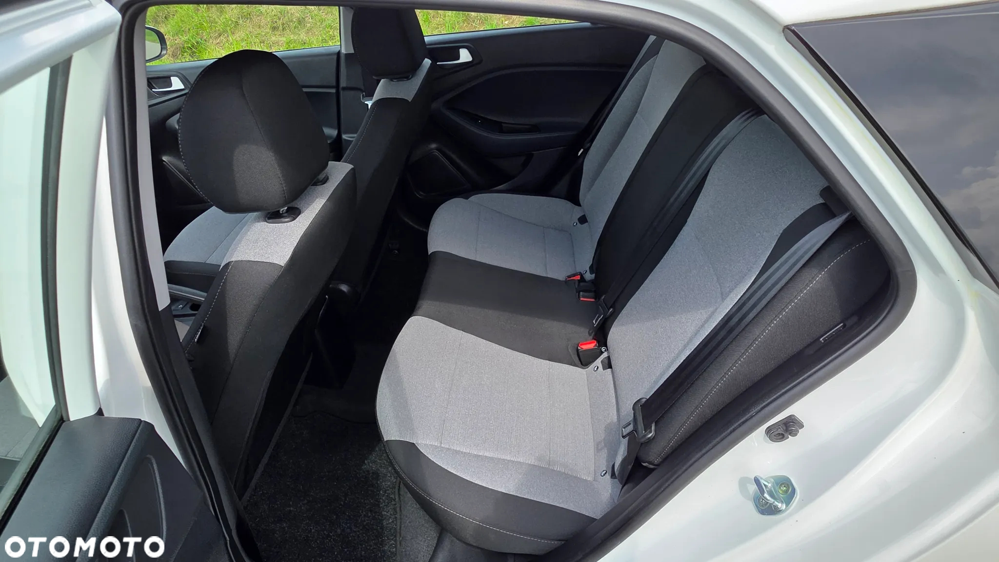 Hyundai i20 1.2 Trend - 29
