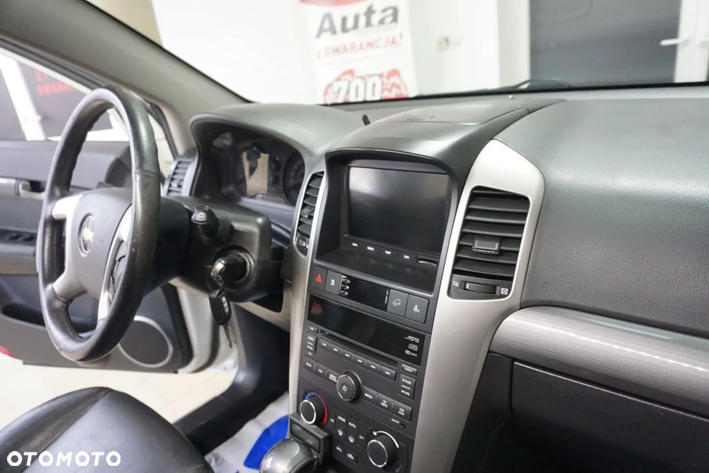 Chevrolet Captiva - 21