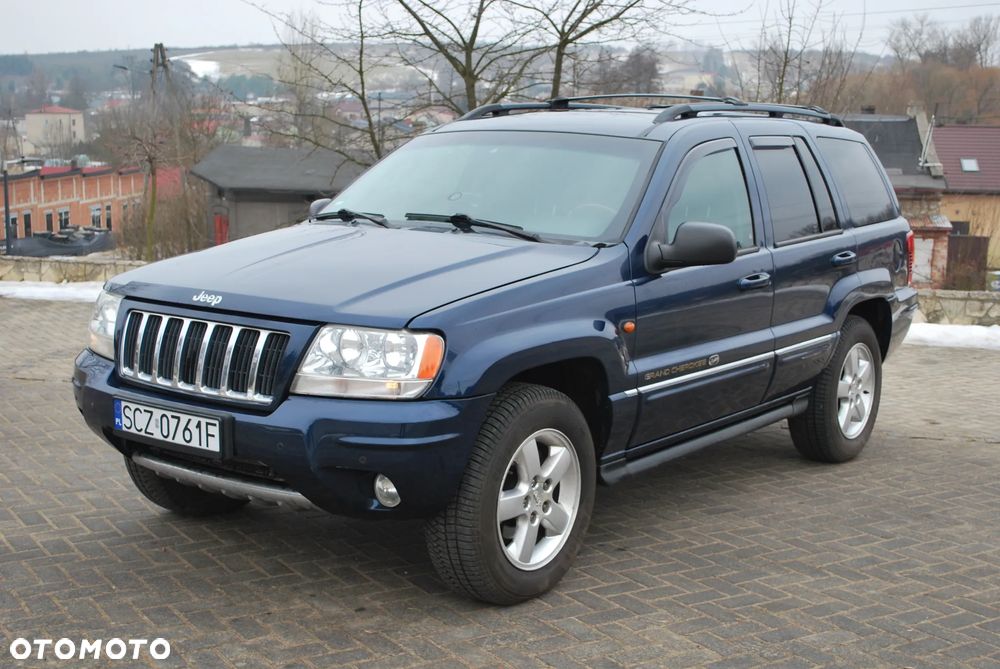 Jeep Grand Cherokee - 24