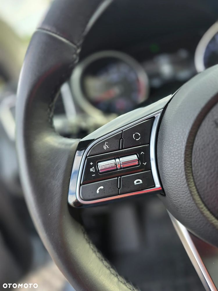 Kia Ceed 1.4 L - 22