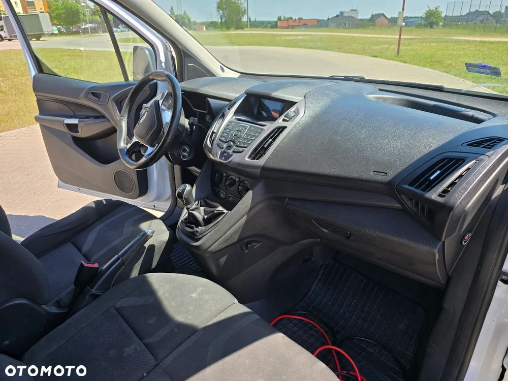 Ford Transit Connect - 17