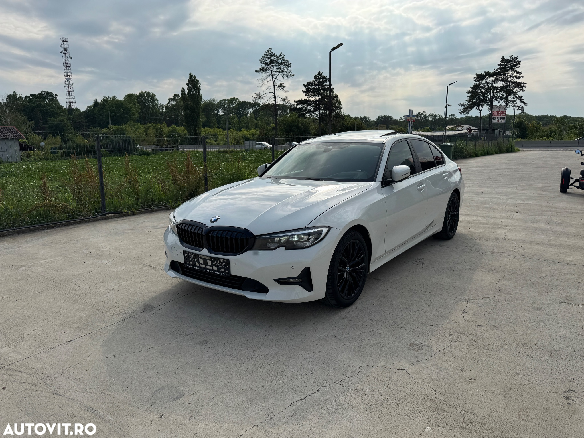 BMW Seria 3 320i GT Aut. Luxury Line - 5