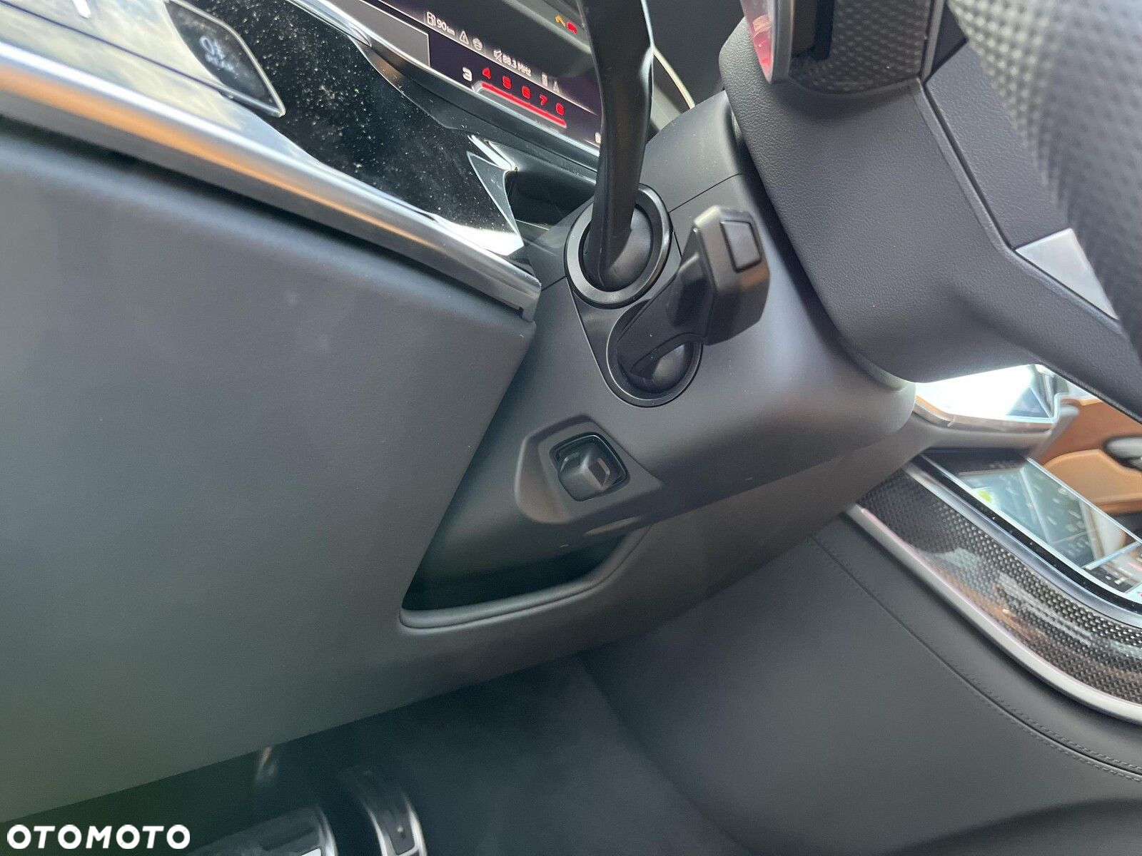 Audi S8 - 32