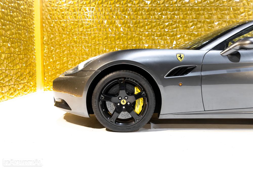 Ferrari California F1 - 17