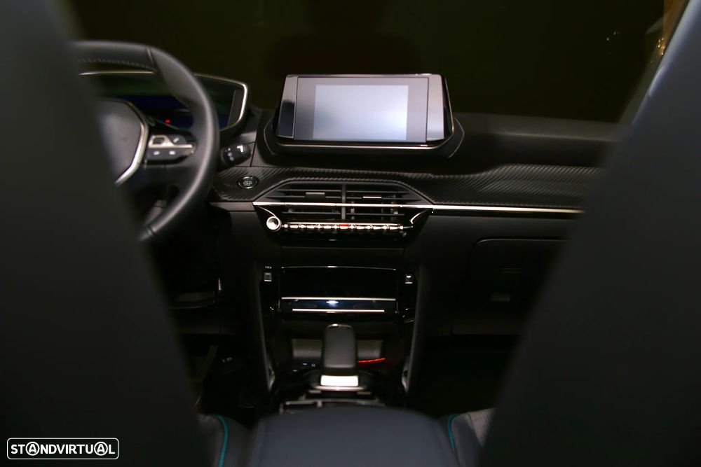 Peugeot e-208 Allure - 13