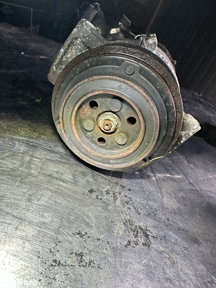 MERCEDES 447 sprinter 906 sprężarka klimatyzacji 6pk - 3