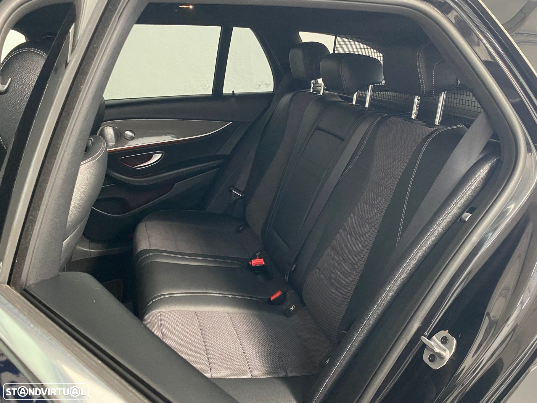 Mercedes-Benz E 220 d 4-Matic All Terrain Avantgarde - 14
