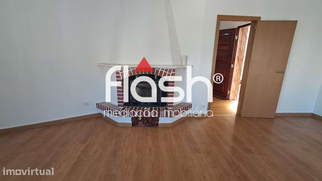 Apartamento T4 nas Mercês - Grande imagem: 2/36