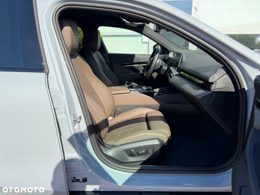 BMW Seria 5 520d xDrive mHEV M Sport - 12