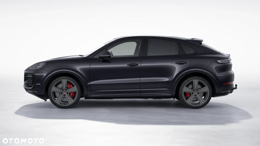 Porsche Cayenne Coupe GTS - 2