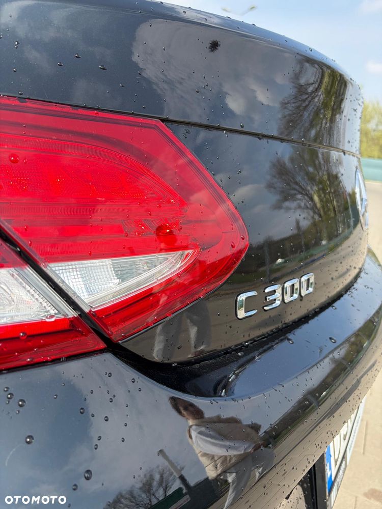 Mercedes-Benz Klasa C 300 7G-TRONIC - 11