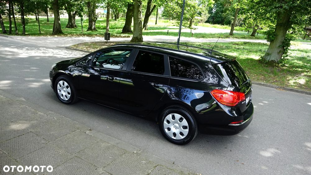 Opel Astra 1.4 Innovation - 29