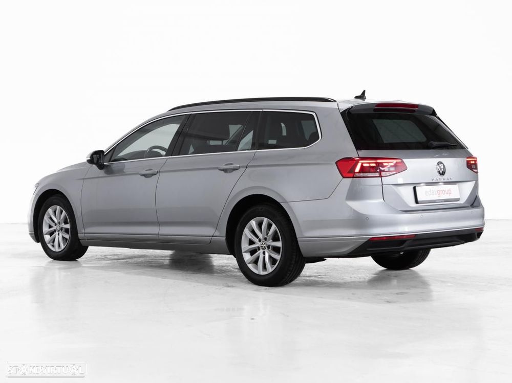 VW Passat Variant 2.0 TDi Business DSG - 4