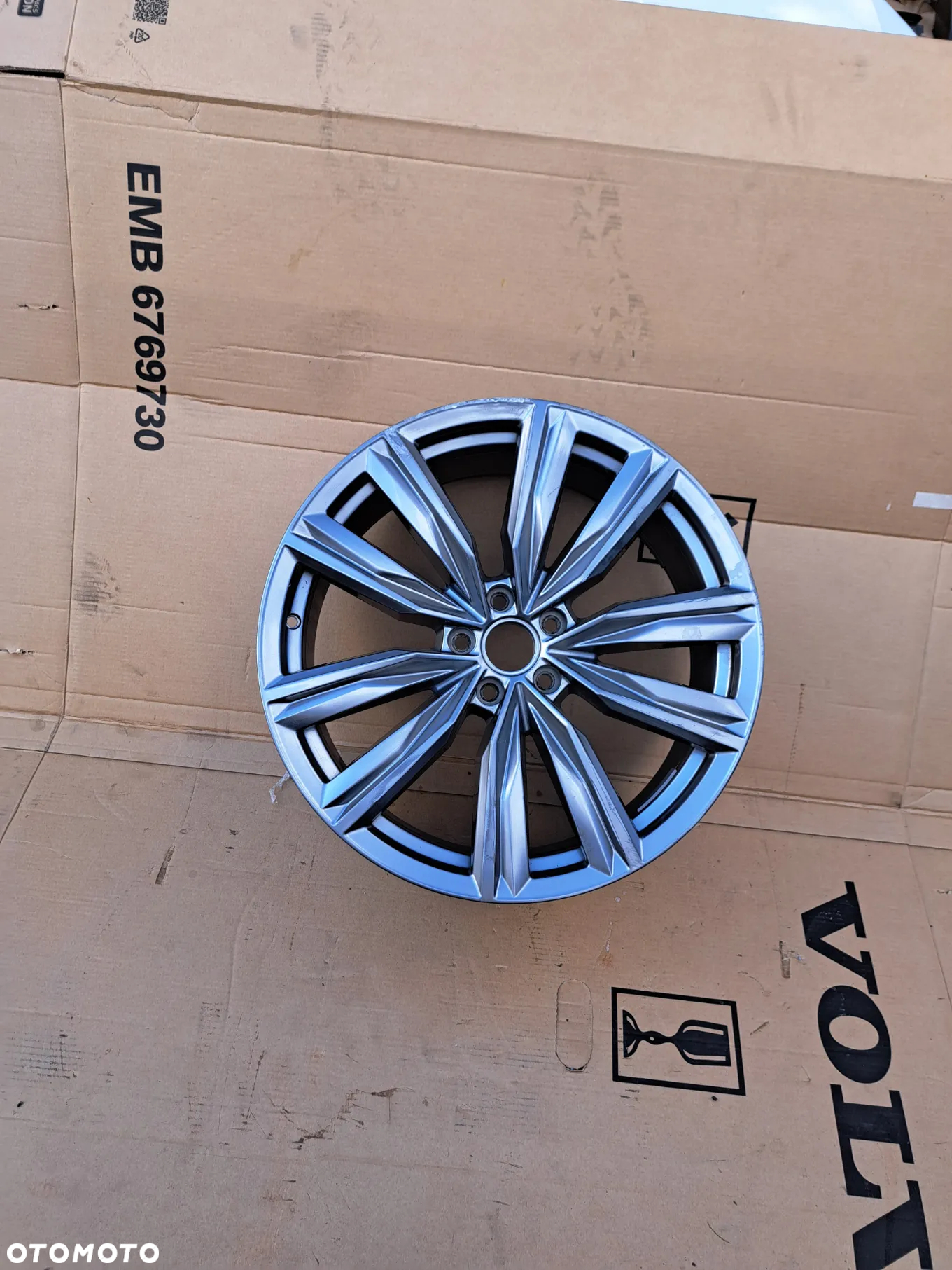 Felga aluminiowa VW Tiguan II 20 Cali 8Jx20H2 ET 41 5NA601025H 5NA601025J - 3